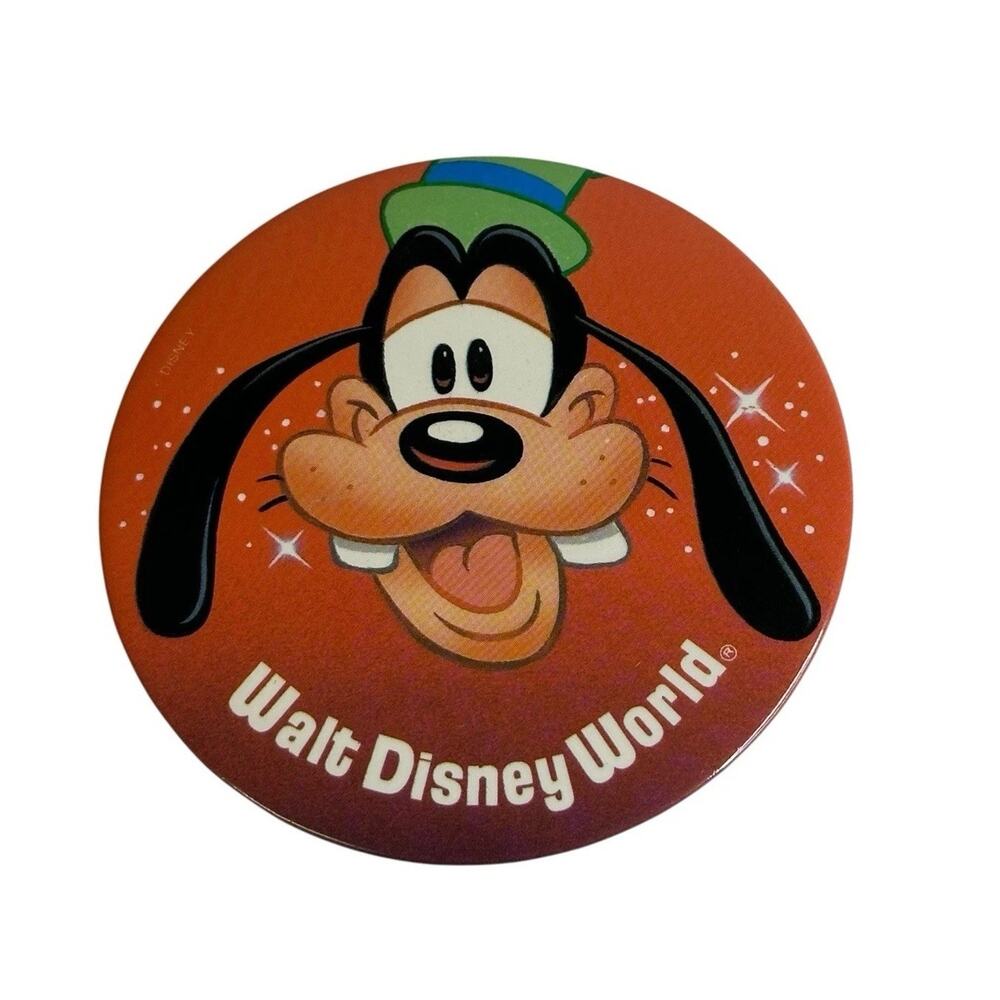 Vintage Walt Disney World Pinback Button 1980s Goofy The Walt Disney Company